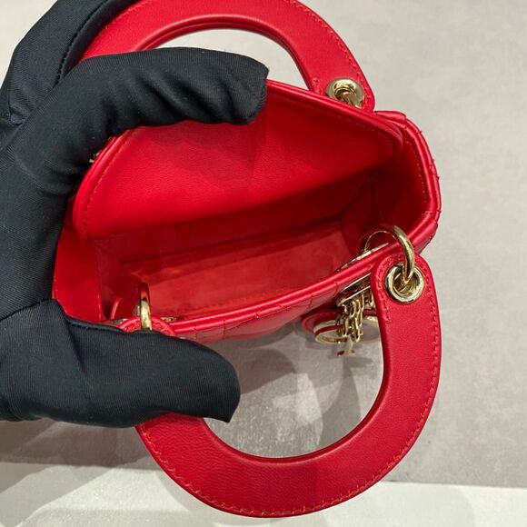 Dior Women Pre-Loved Bag Very Good Condition - Picture 2 of 5